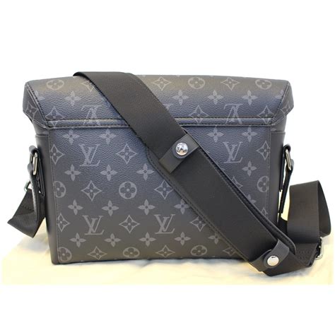 black messenger bag lv